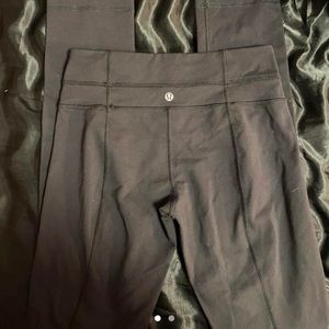 LULULEMON SKINNY GROOVE PANT